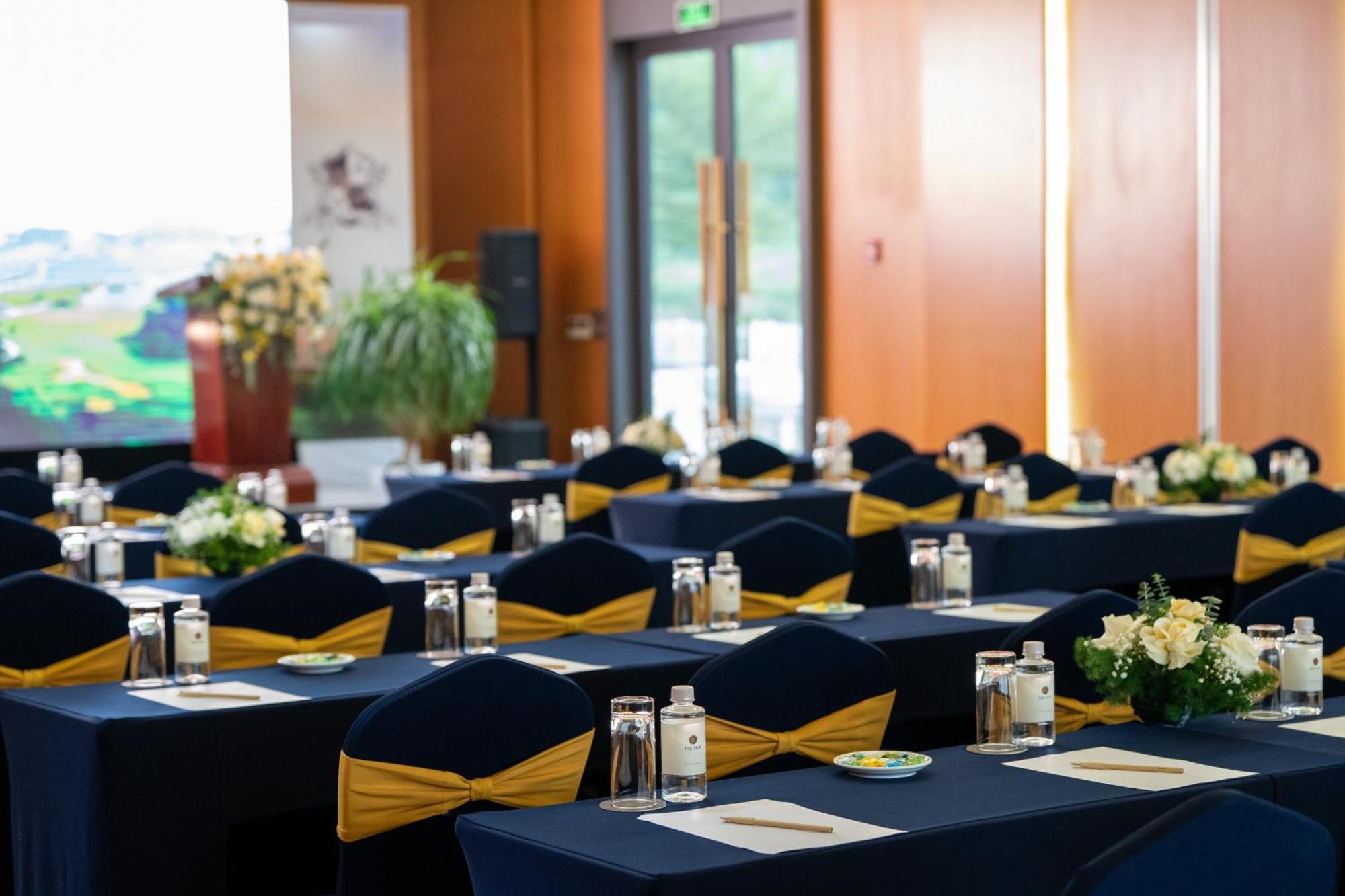 The Five Resort & Golf Hoang Gia Ninh Binh タムディエップ エクステリア 写真