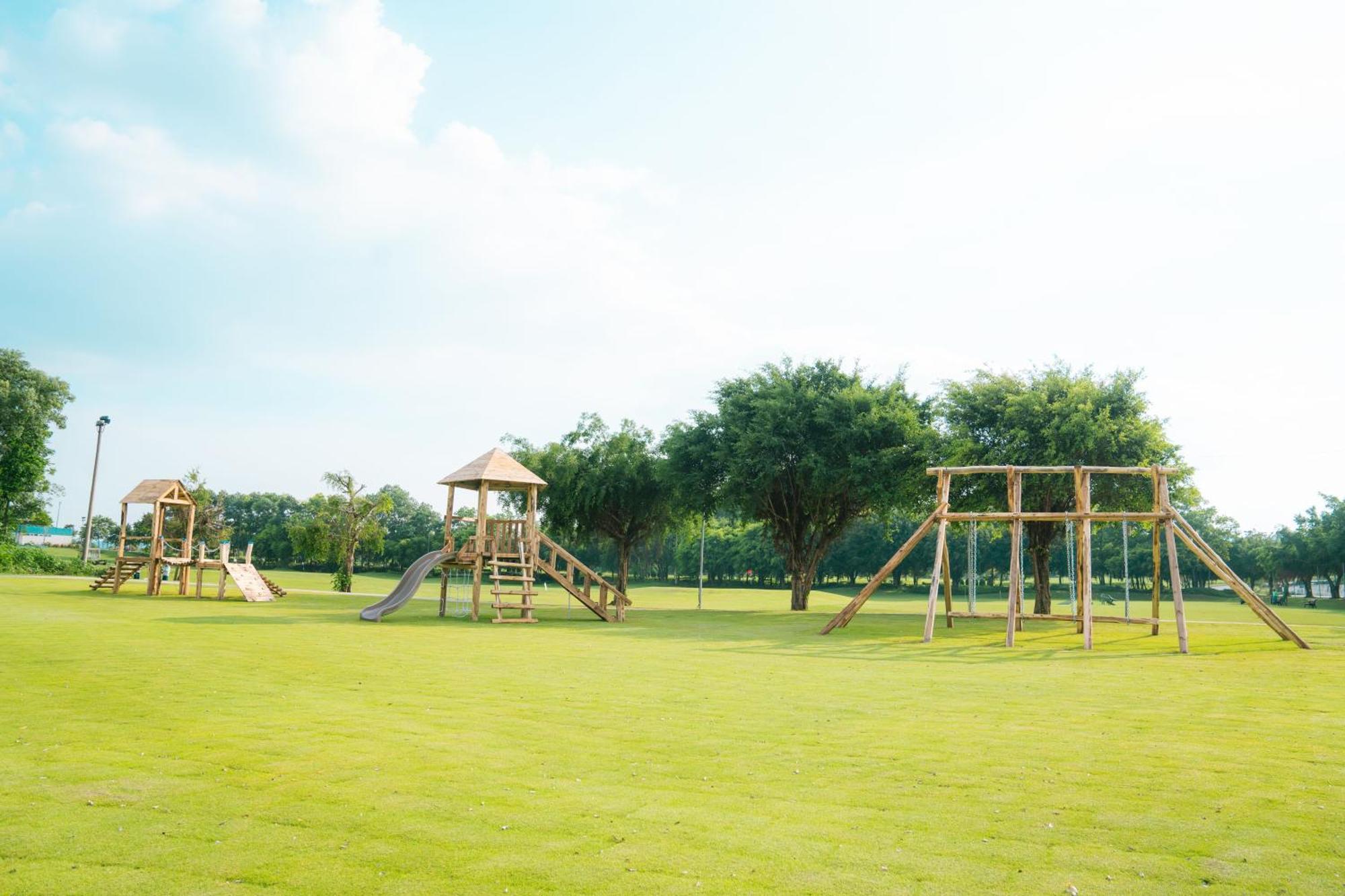 The Five Resort & Golf Hoang Gia Ninh Binh タムディエップ エクステリア 写真